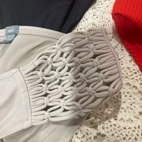 Size medium swim bottoms!! HOLLISTER, aerie, SHEIN. - Picture 9 of 9